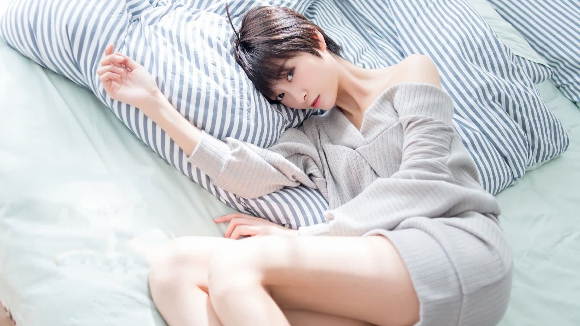 华体会hth-枫叶之师碾压桑巴军团，苏亚雷斯掌舵乌拉圭，E组上演北美风暴与南美倔强的双重奏